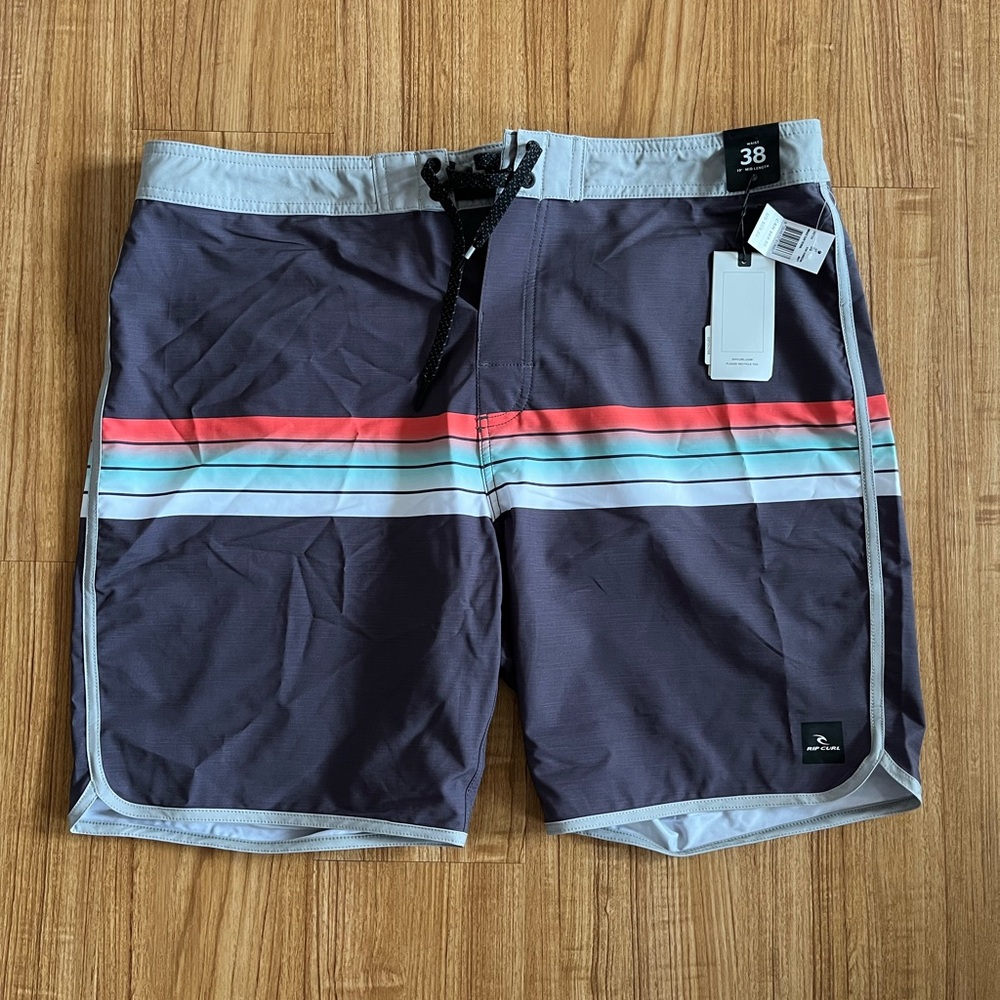 🚨 NWT! Rip Curl Men‘ Striped Swim Shorts